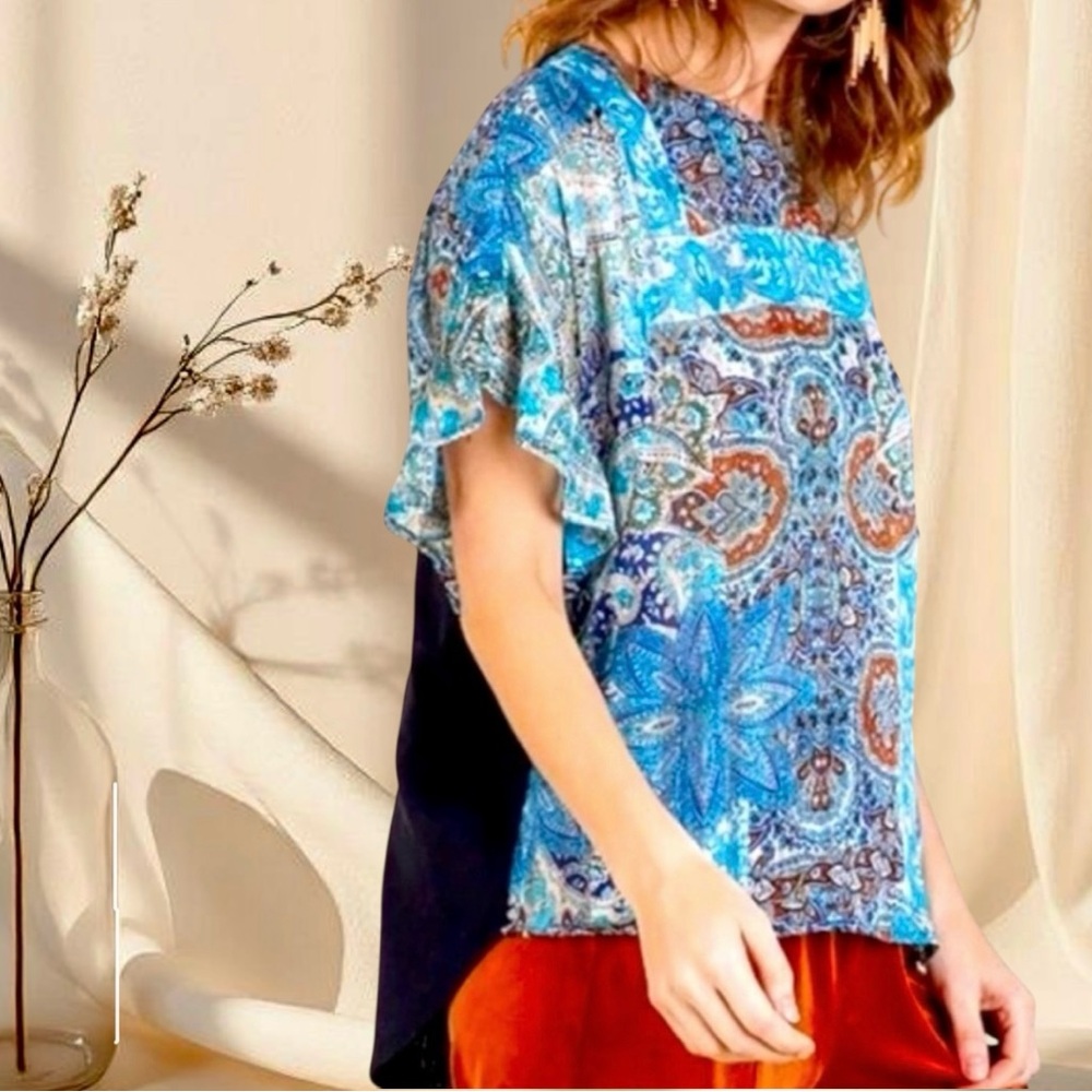 UMGEE Boho Metallic Flutter Sleeve Top | Navy & Gold Shimmer - Picture 3 of 6